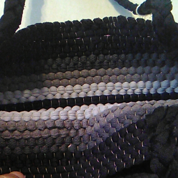 Nwt Small woven handbag - Picture 8 of 8